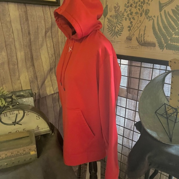 EUC Red Under Armor Pullover Hoodie Size M - Picture 2 of 3